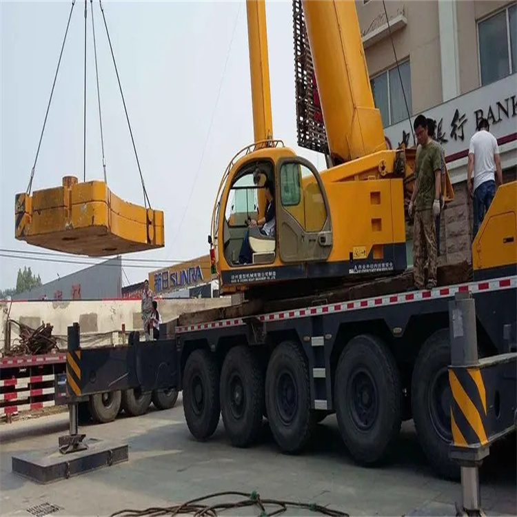 西昌镇当地吊车出租|机器吊装|75吨|工厂搬迁服务